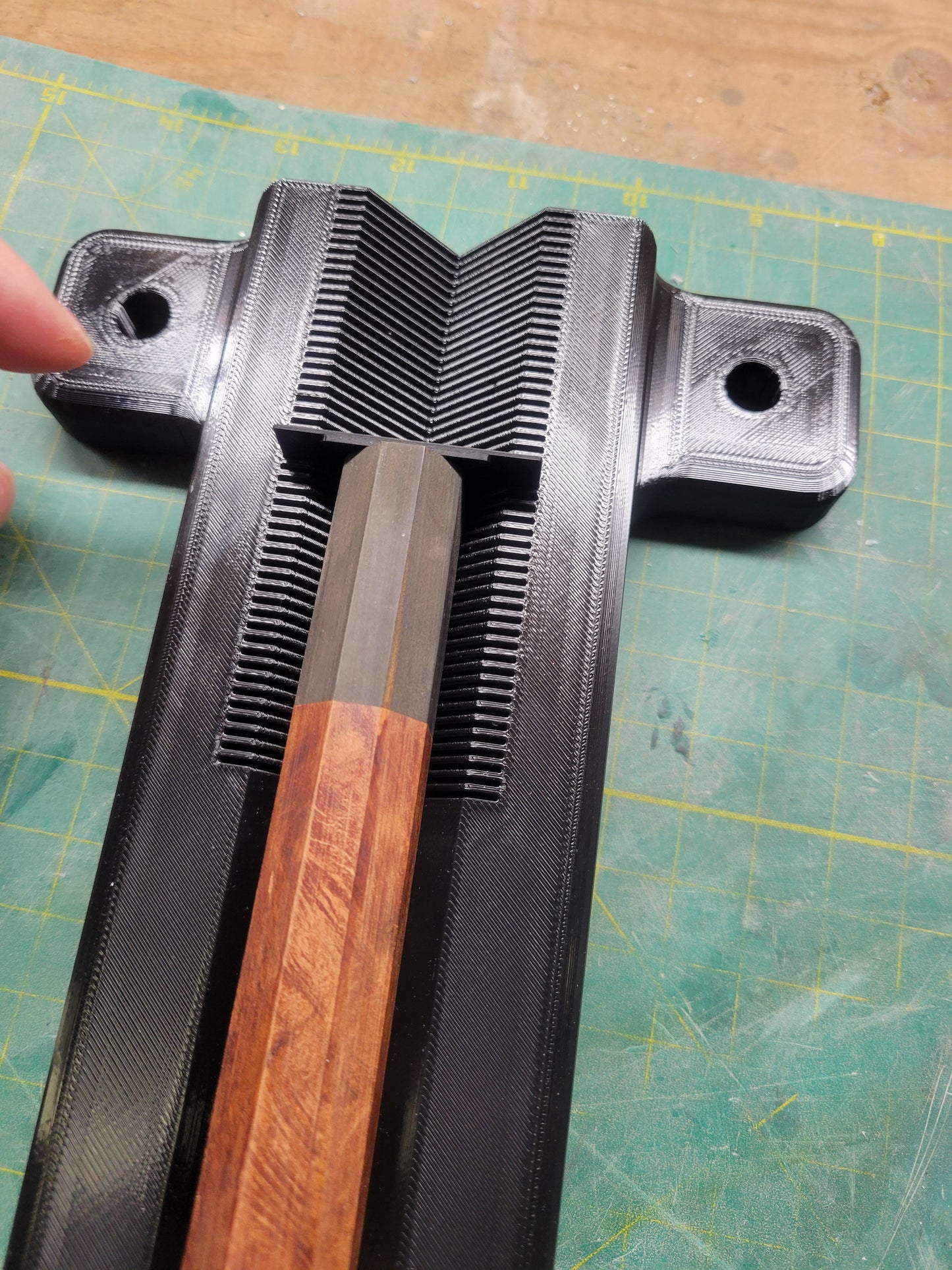 Octagonal Handle Sanding Jig
